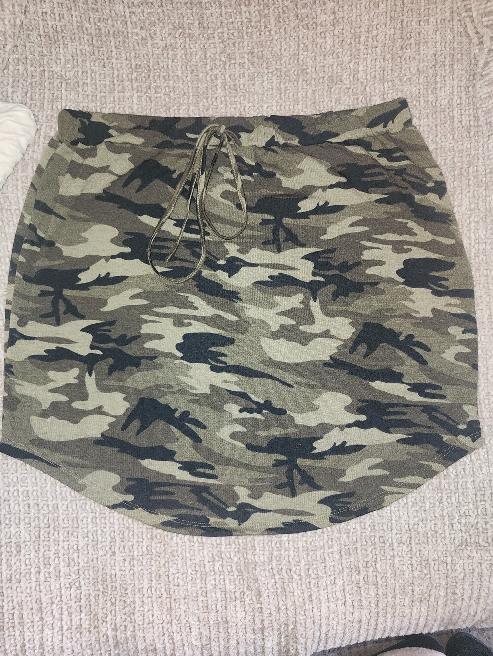 SHEIN CURVE Olive Green Camo Drawstring Mini Skirt